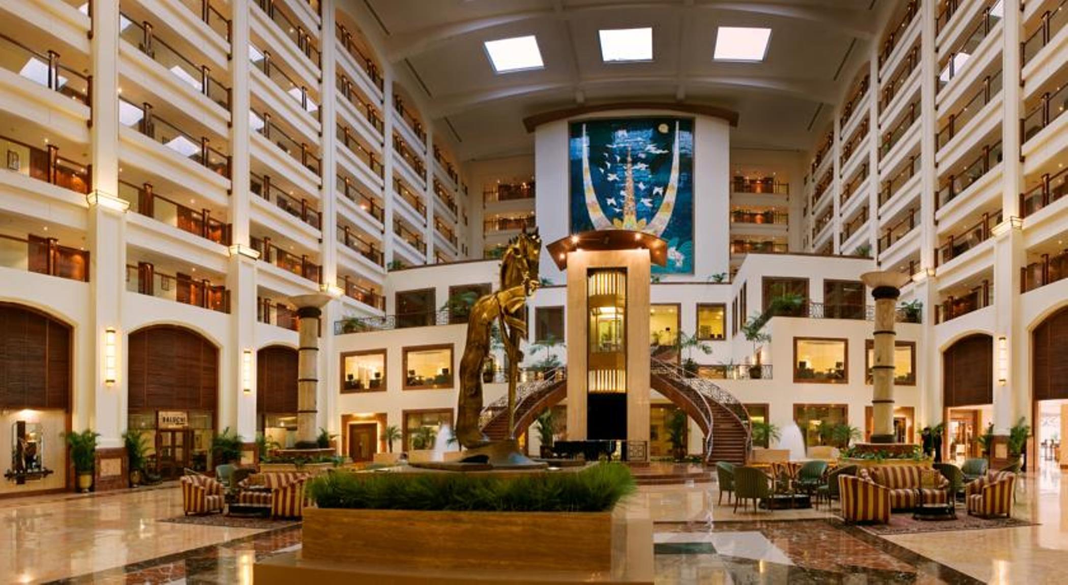 Hotel The Lalit Bombay Exterior foto The interior of the hotel