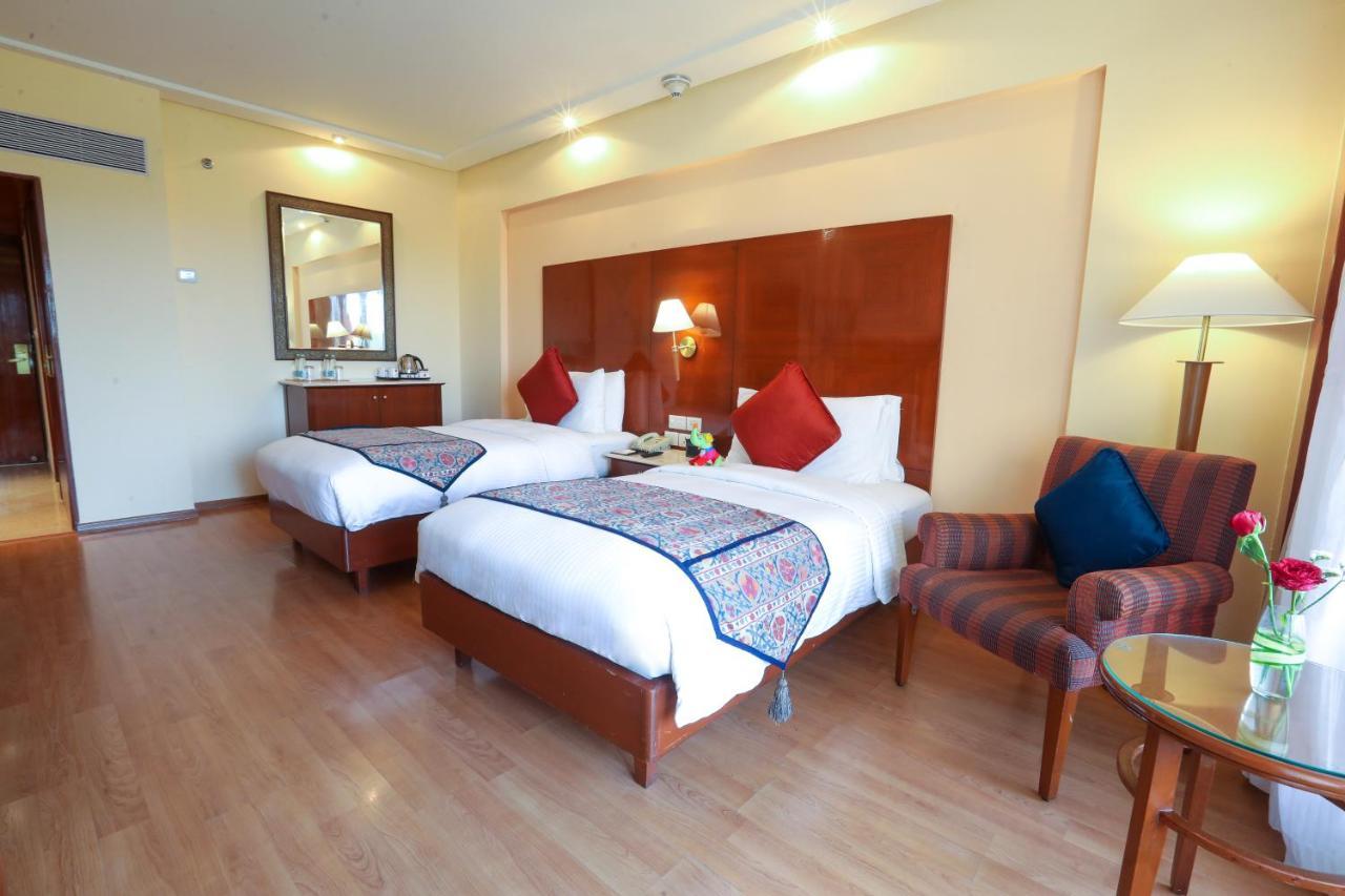 Hotel The Lalit Bombay Exterior foto